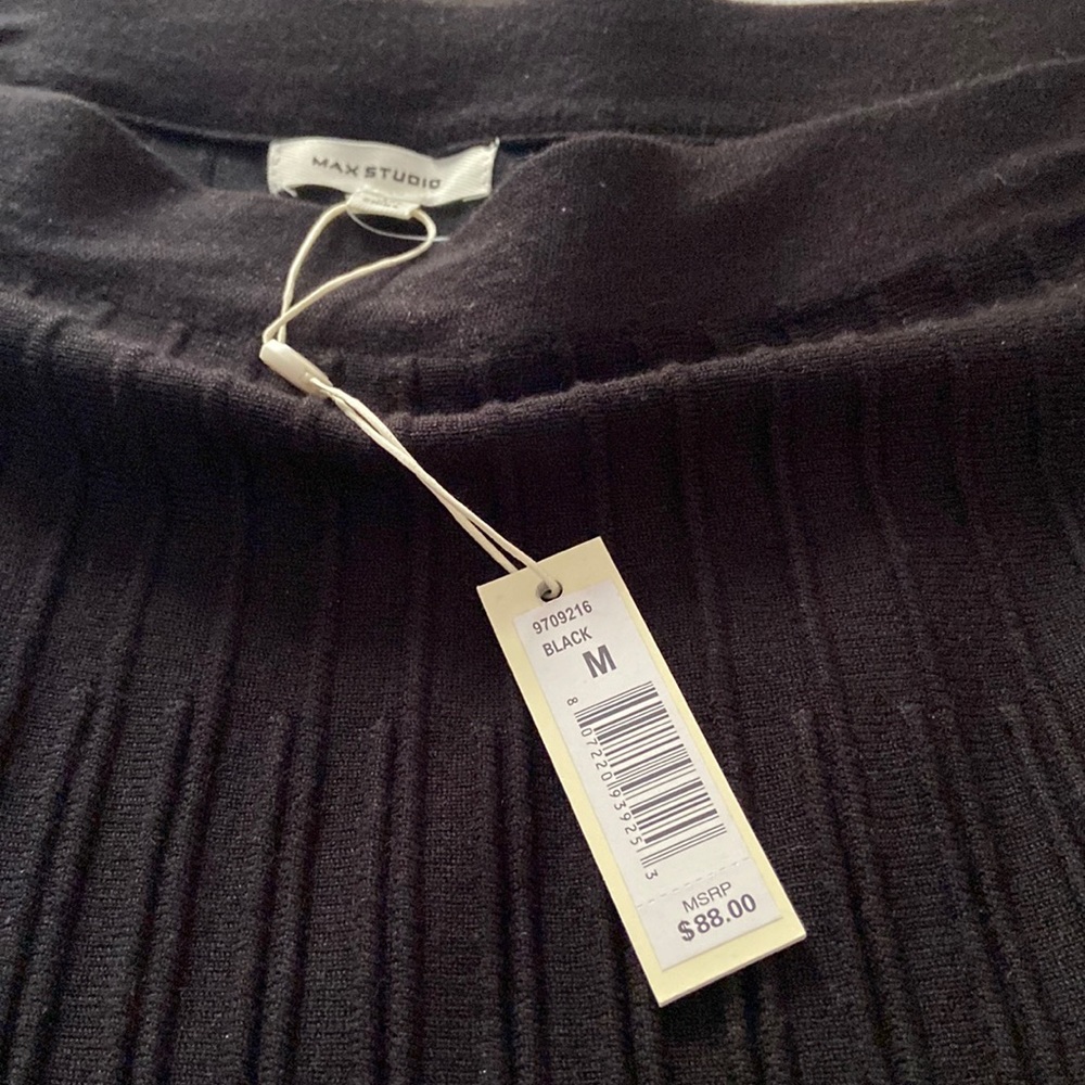 Max Studios knit black skirt